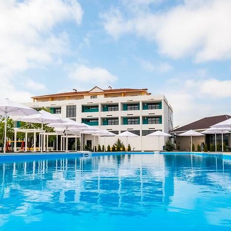 Welcome Summer Hotel Zatoka Buitenkant foto