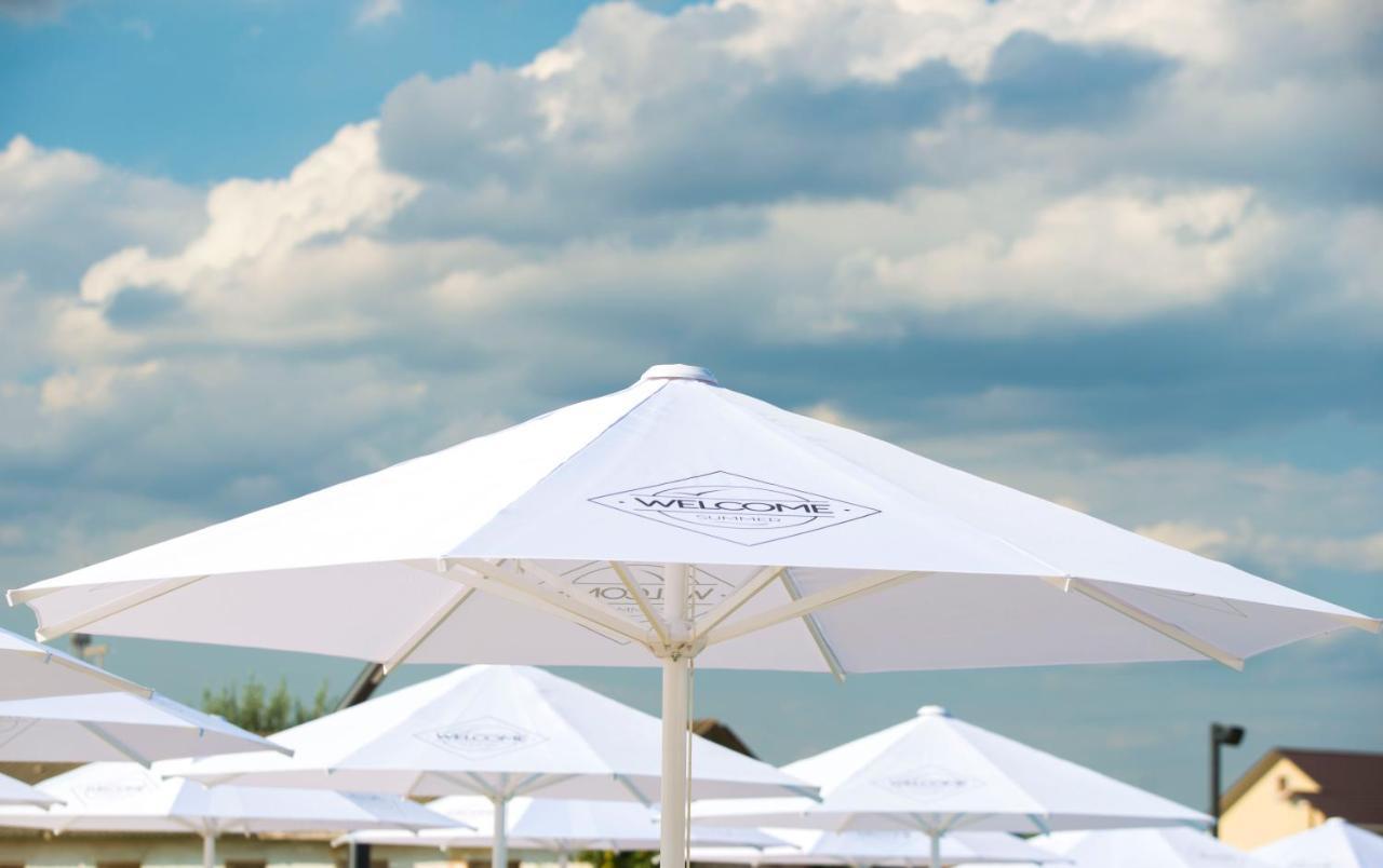 Welcome Summer Hotel Zatoka Buitenkant foto