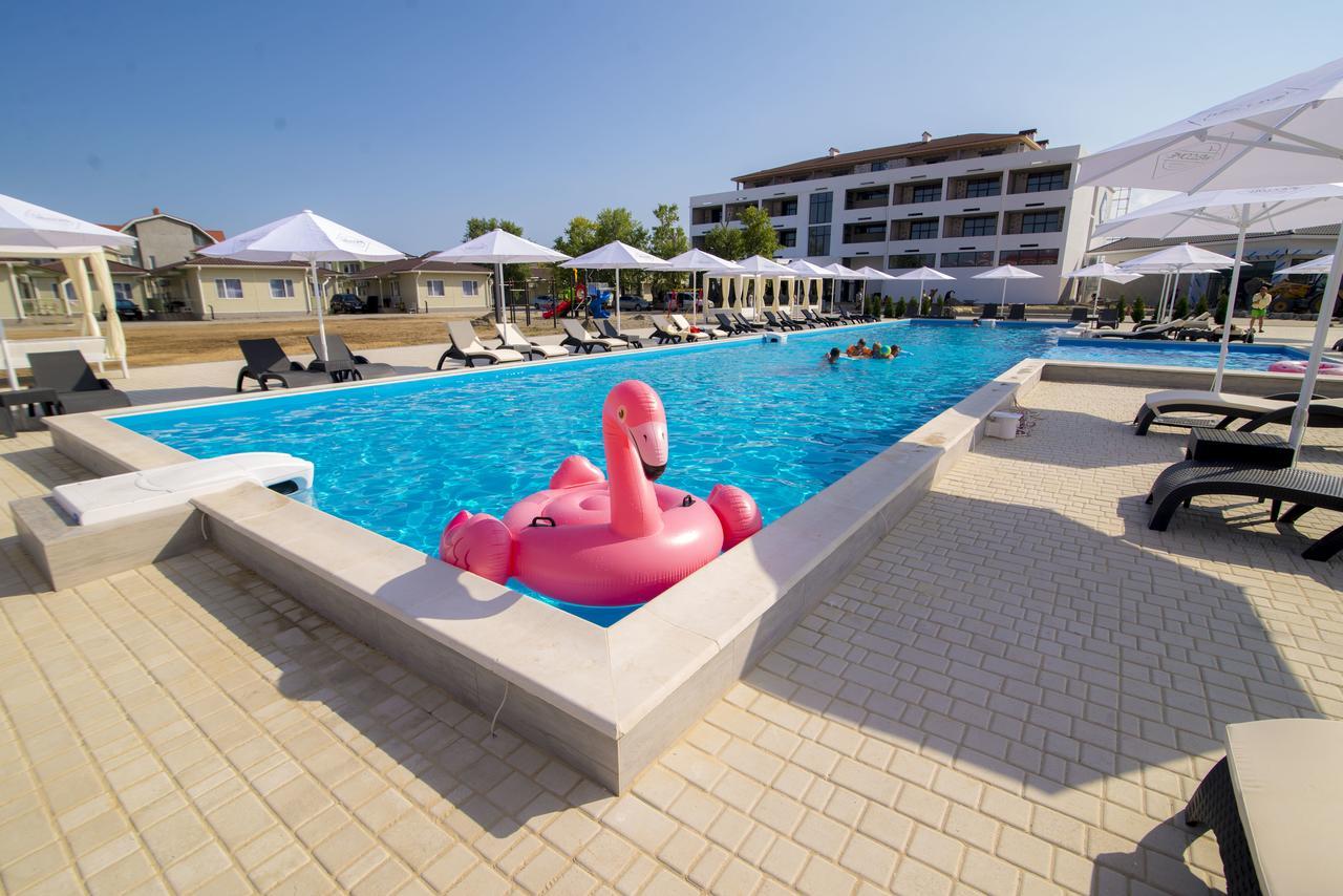 Welcome Summer Hotel Zatoka Buitenkant foto