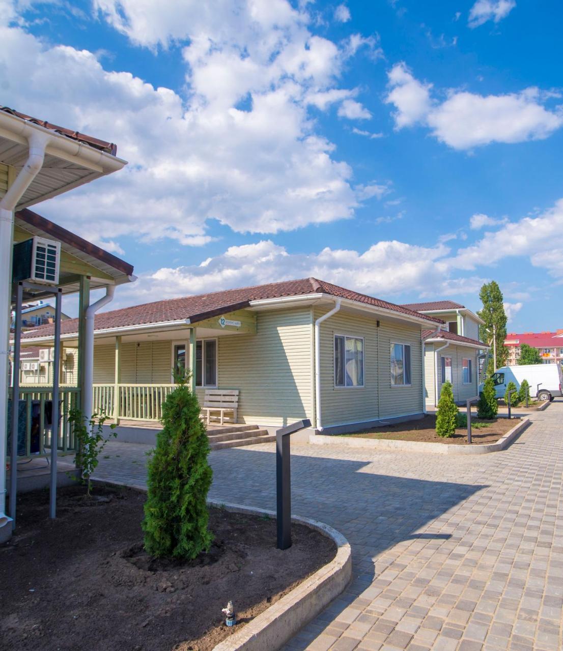 Welcome Summer Hotel Zatoka Buitenkant foto