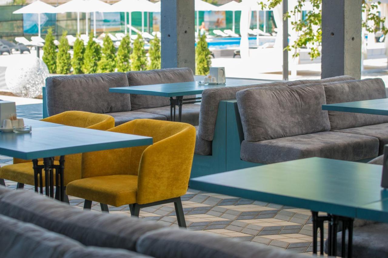 Welcome Summer Hotel Zatoka Buitenkant foto