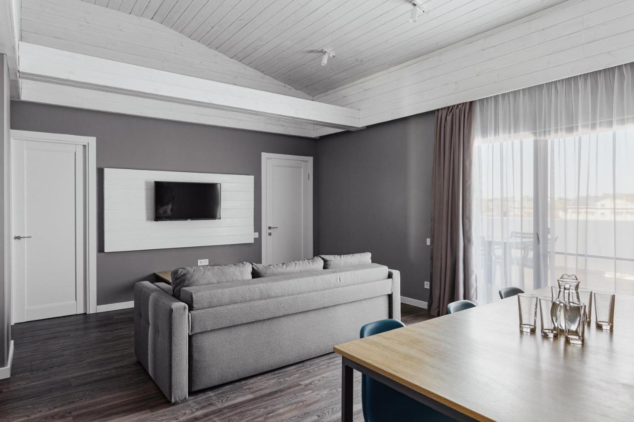 Welcome Summer Hotel Zatoka Buitenkant foto