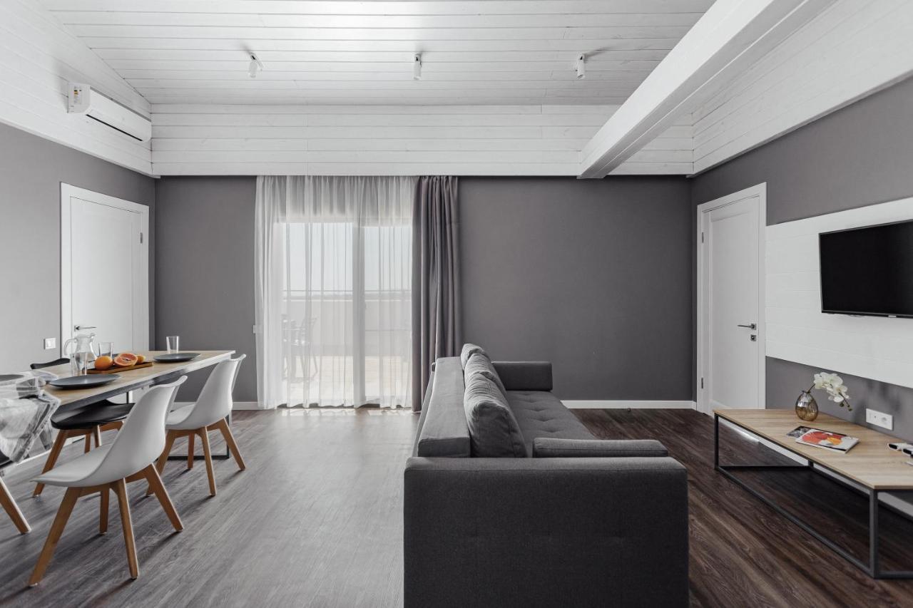 Welcome Summer Hotel Zatoka Buitenkant foto